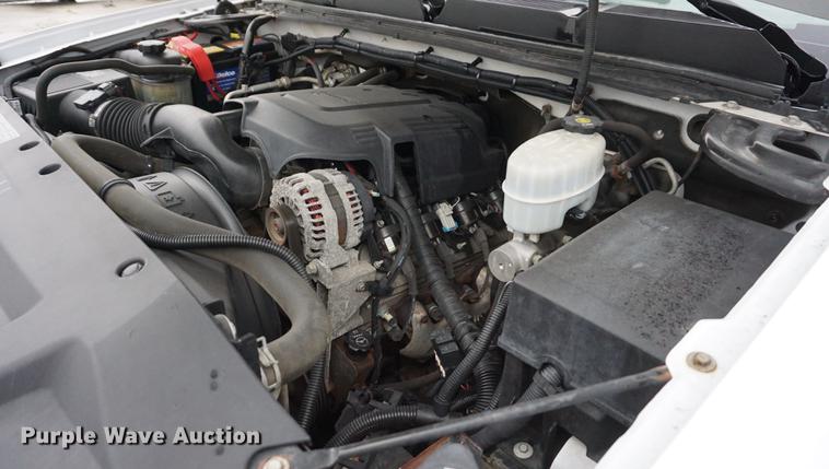 image for item DF1575 2009 Chevrolet Silverado 2500HD Ext. Cab pickup truck