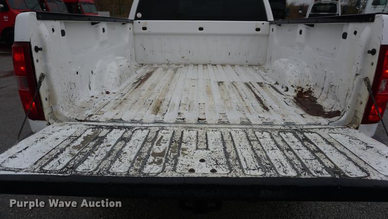 image for item DF1575 2009 Chevrolet Silverado 2500HD Ext. Cab pickup truck