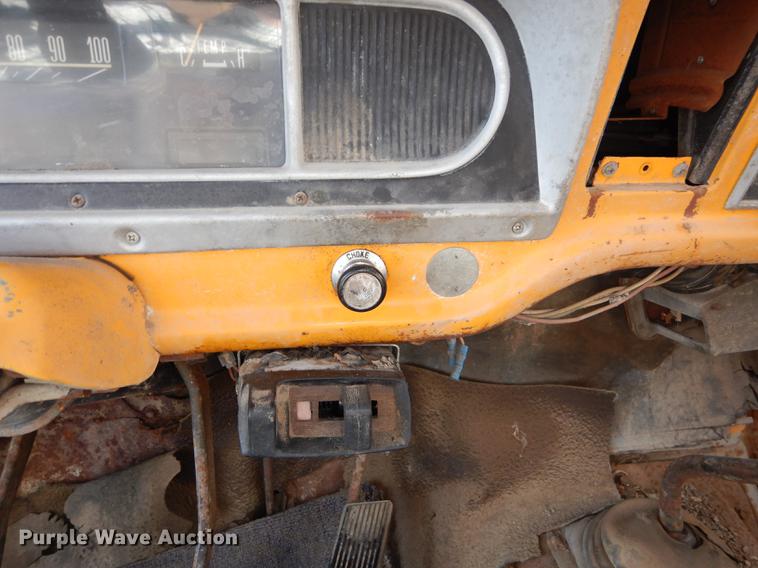 image for item DF1910 1969 Ford F350 flat dump bed pickup truck