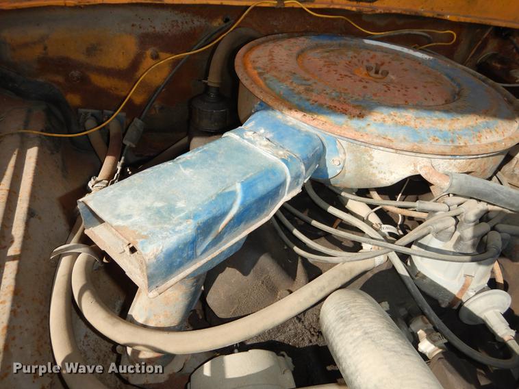 image for item DF1910 1969 Ford F350 flat dump bed pickup truck