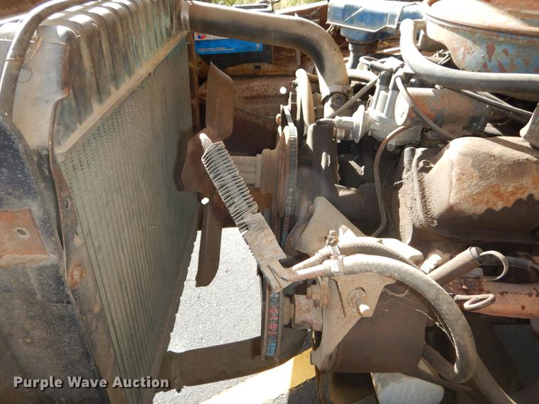 image for item DF1910 1969 Ford F350 flat dump bed pickup truck