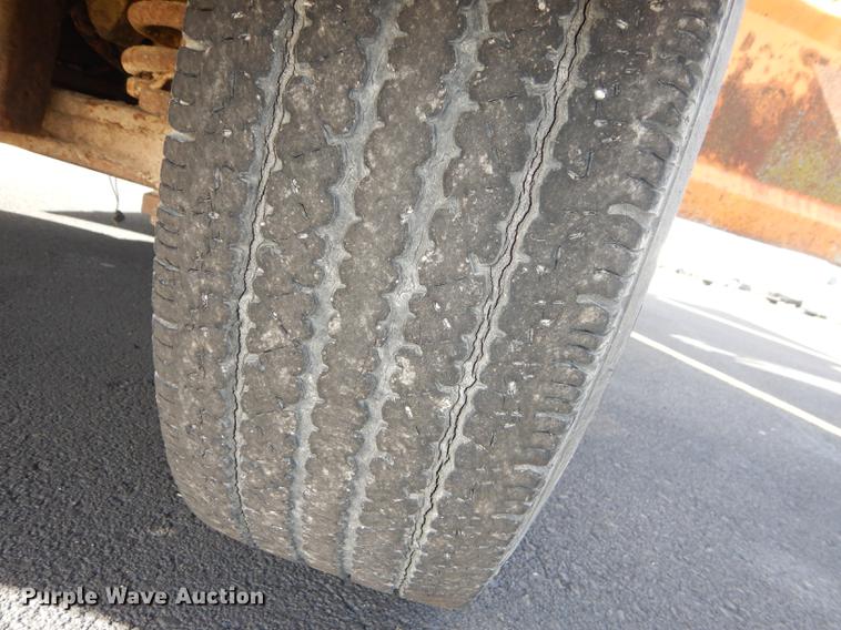 image for item DF1910 1969 Ford F350 flat dump bed pickup truck