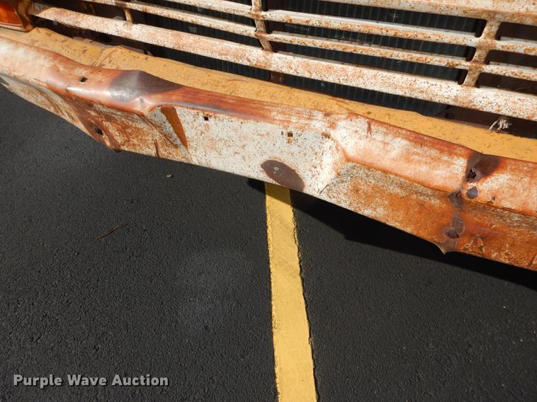 image for item DF1910 1969 Ford F350 flat dump bed pickup truck