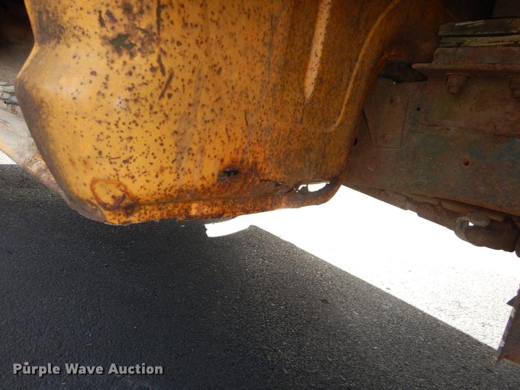 image for item DF1910 1969 Ford F350 flat dump bed pickup truck