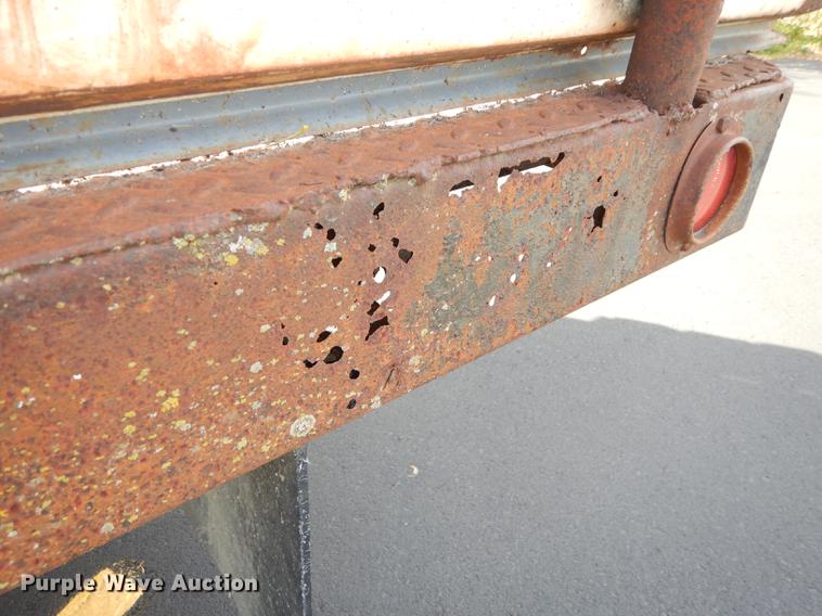 image for item DF1910 1969 Ford F350 flat dump bed pickup truck