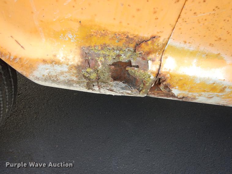 image for item DF1910 1969 Ford F350 flat dump bed pickup truck