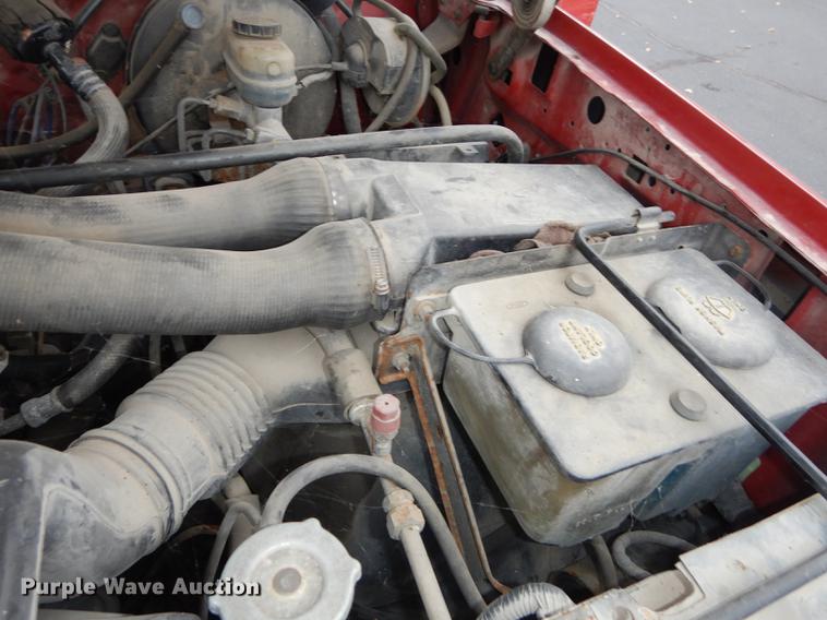 image for item DF1944 1990 Ford F150 XLT Lariat pickup truck