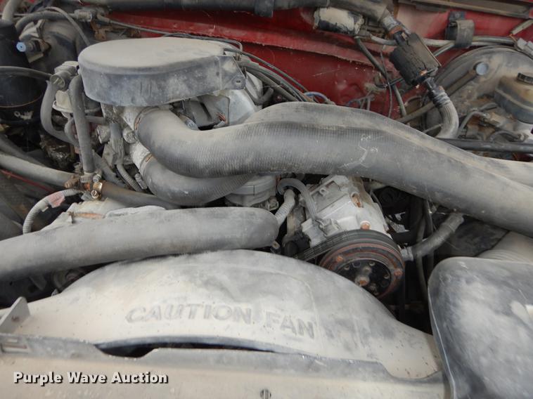 image for item DF1944 1990 Ford F150 XLT Lariat pickup truck