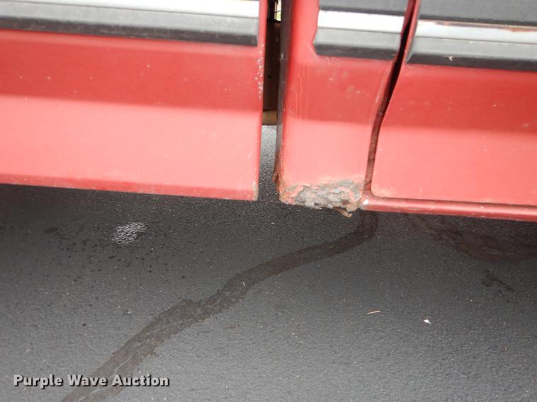 image for item DF1944 1990 Ford F150 XLT Lariat pickup truck