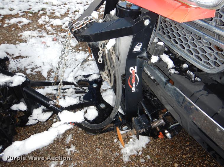 image for item DF1962 2005 Chevrolet Silverado 2500HD flatbed pickup truck