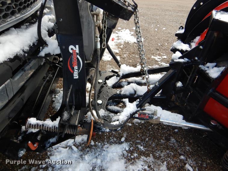 image for item DF1962 2005 Chevrolet Silverado 2500HD flatbed pickup truck