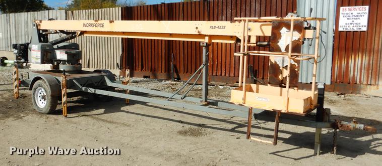image for item DF2042 1997 Workforce XLB-4232 boom lift