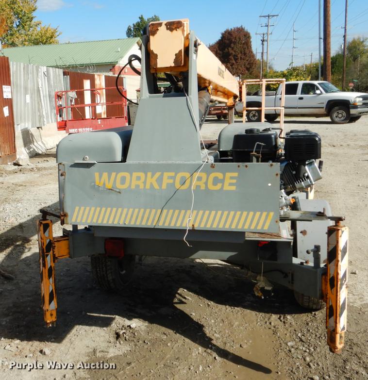 image for item DF2042 1997 Workforce XLB-4232 boom lift