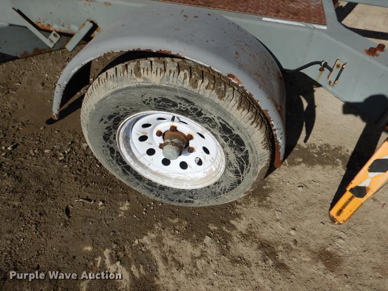 image for item DF2042 1997 Workforce XLB-4232 boom lift