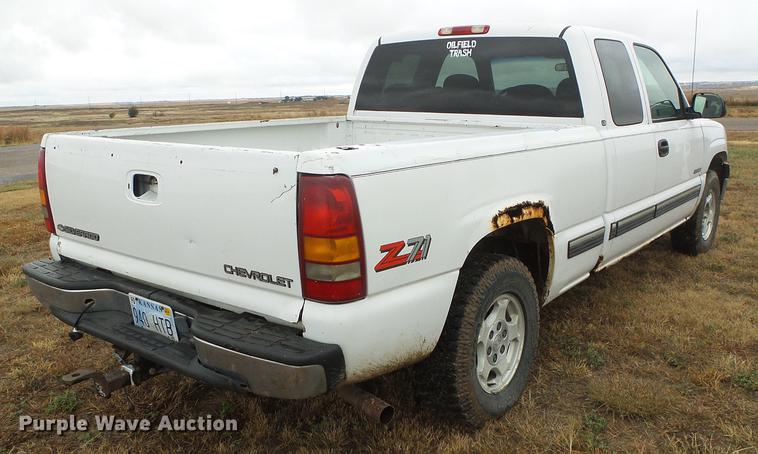 image for item DF2816 1999 Chevrolet Silverado 1500 Ext. Cab pickup truck
