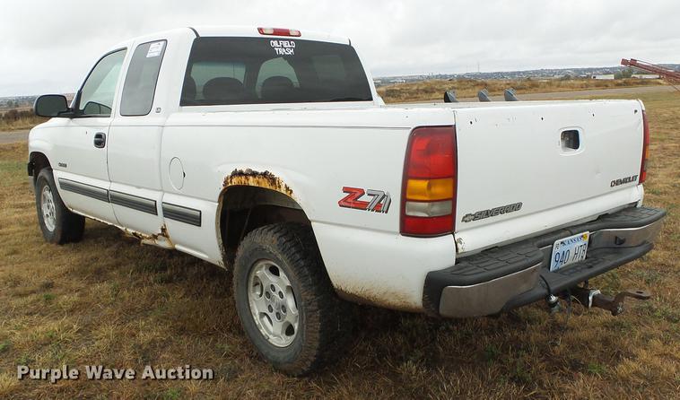 image for item DF2816 1999 Chevrolet Silverado 1500 Ext. Cab pickup truck