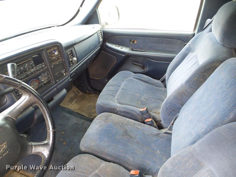 image for item DF2816 1999 Chevrolet Silverado 1500 Ext. Cab pickup truck