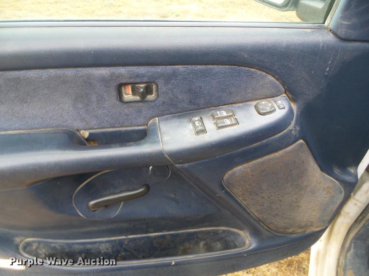 image for item DF2816 1999 Chevrolet Silverado 1500 Ext. Cab pickup truck