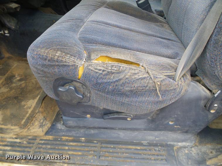 image for item DF2816 1999 Chevrolet Silverado 1500 Ext. Cab pickup truck