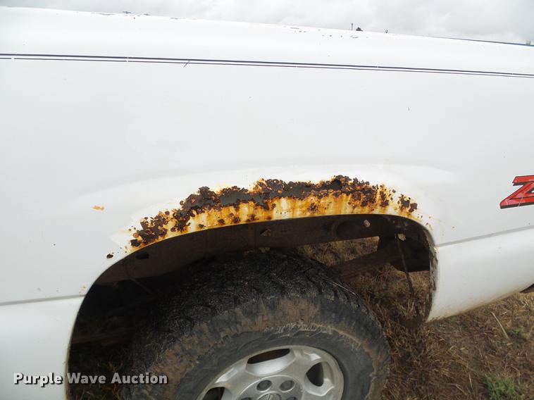 image for item DF2816 1999 Chevrolet Silverado 1500 Ext. Cab pickup truck