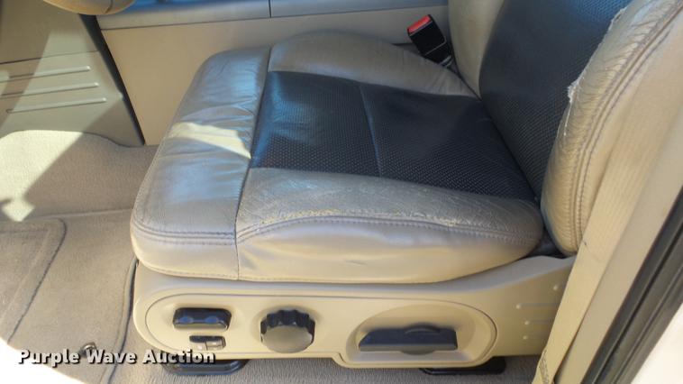 image for item DG2760 2008 Ford F150 Limited SuperCrew pickup truck