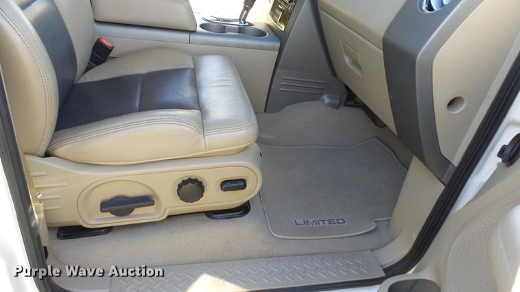 image for item DG2760 2008 Ford F150 Limited SuperCrew pickup truck