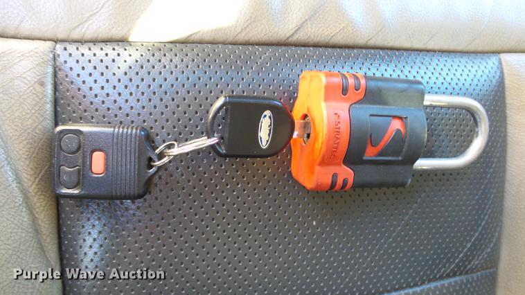 image for item DG2760 2008 Ford F150 Limited SuperCrew pickup truck