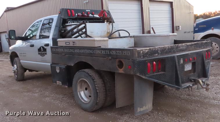 image for item DN9162 2003 Dodge Ram 3500 Quad Cab pickup truck