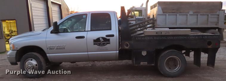 image for item DN9162 2003 Dodge Ram 3500 Quad Cab pickup truck