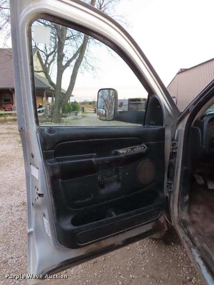 image for item DN9162 2003 Dodge Ram 3500 Quad Cab pickup truck