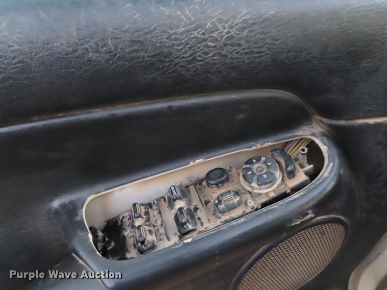 image for item DN9162 2003 Dodge Ram 3500 Quad Cab pickup truck