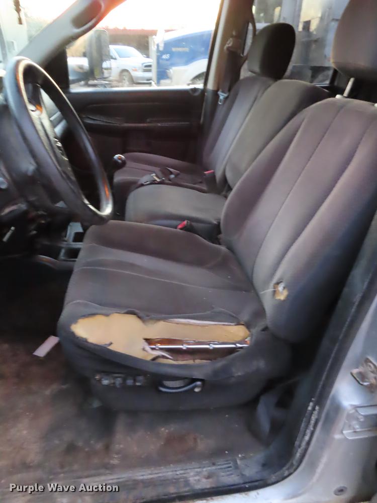 image for item DN9162 2003 Dodge Ram 3500 Quad Cab pickup truck