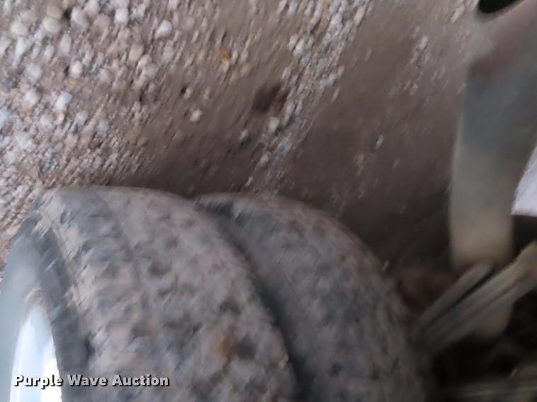 image for item DN9162 2003 Dodge Ram 3500 Quad Cab pickup truck