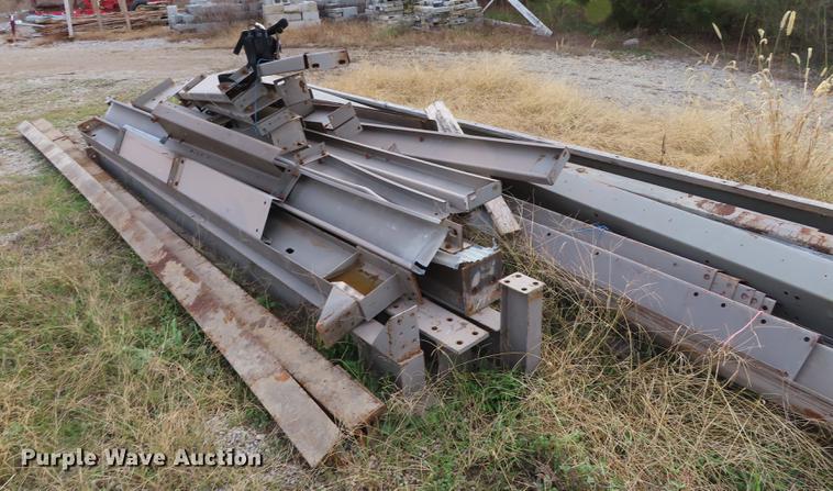 image for item DN9168 Building frame