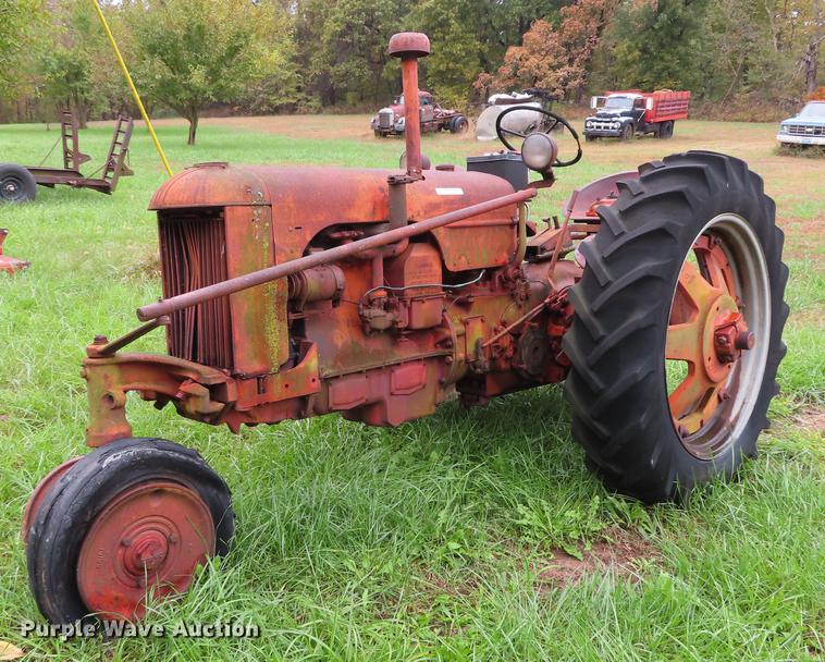 image for item DN9205 Case DC tractor