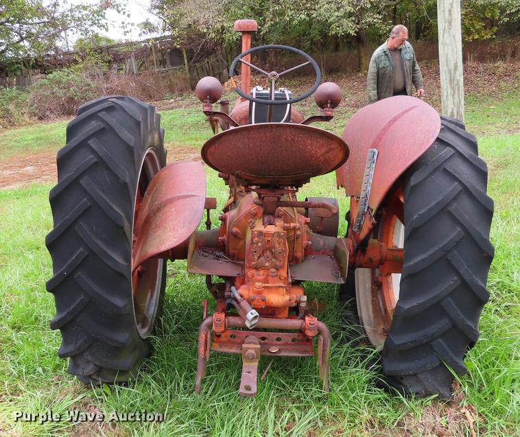 image for item DN9205 Case DC tractor