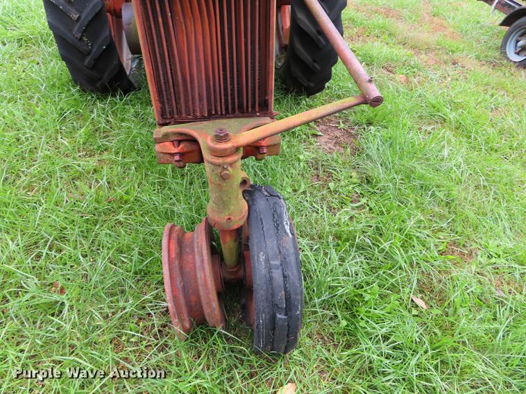 image for item DN9205 Case DC tractor