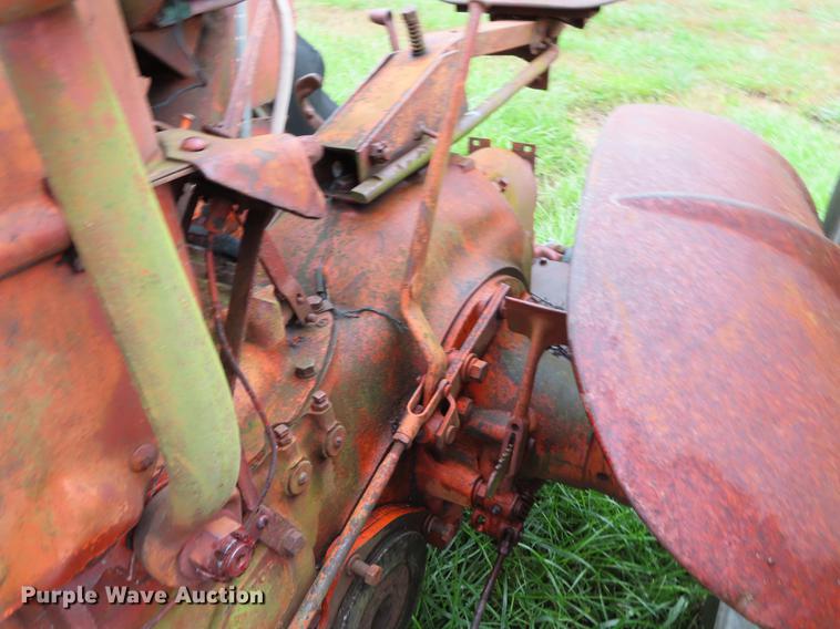 image for item DN9205 Case DC tractor