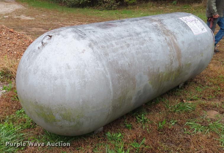 image for item DN9207 Propane tank