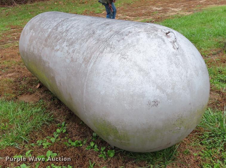 image for item DN9207 Propane tank