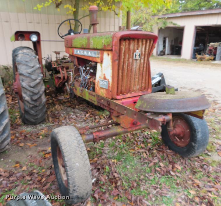 image for item DN9209 McCormick Farmall 504 tractor