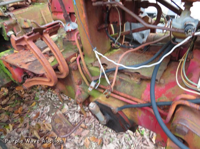 image for item DN9209 McCormick Farmall 504 tractor