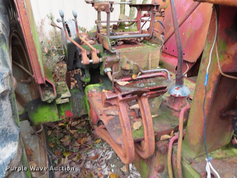 image for item DN9209 McCormick Farmall 504 tractor