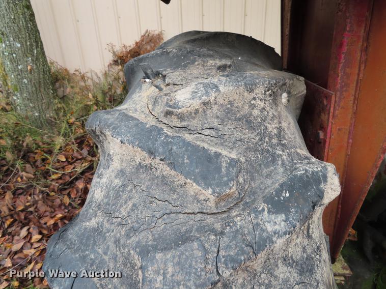 image for item DN9209 McCormick Farmall 504 tractor