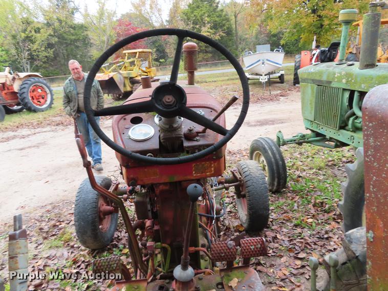 image for item DN9209 McCormick Farmall 504 tractor