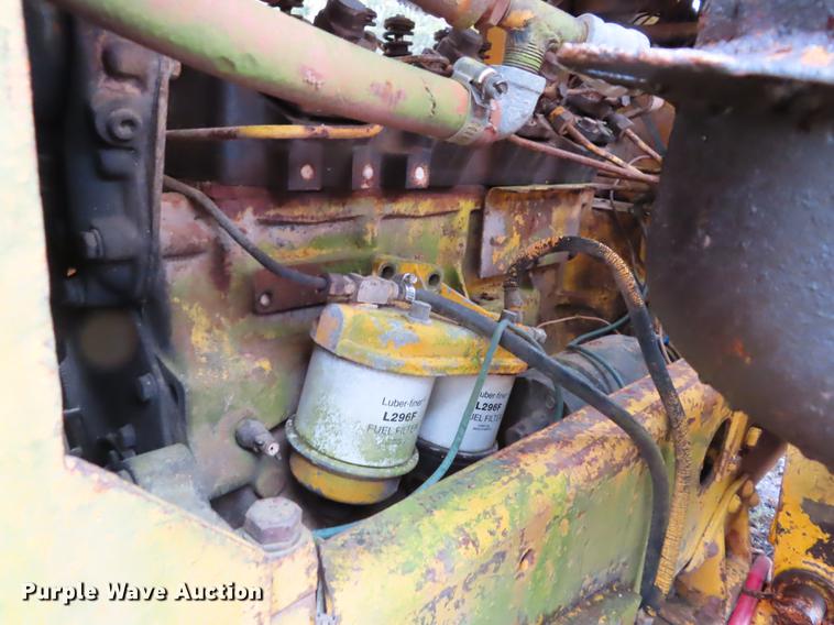 image for item DN9210 John Deere 2010 track loader