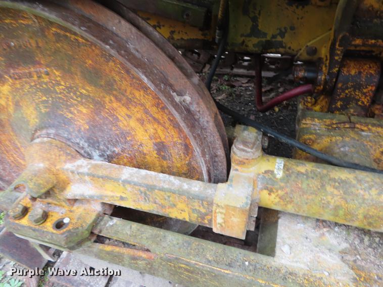 image for item DN9210 John Deere 2010 track loader