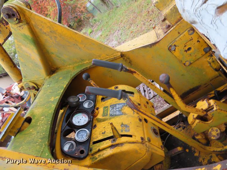 image for item DN9210 John Deere 2010 track loader