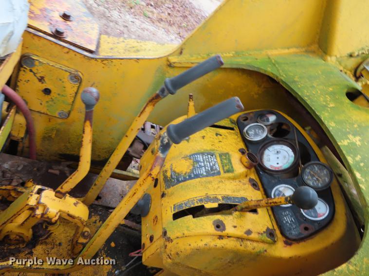 image for item DN9210 John Deere 2010 track loader