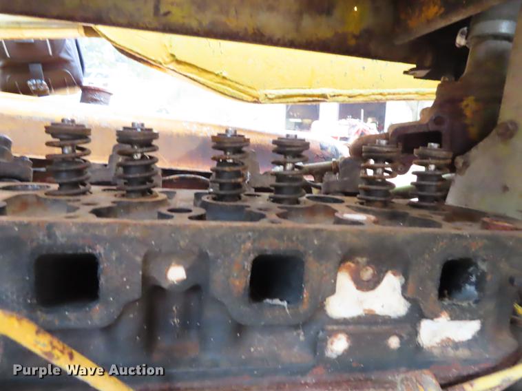 image for item DN9210 John Deere 2010 track loader